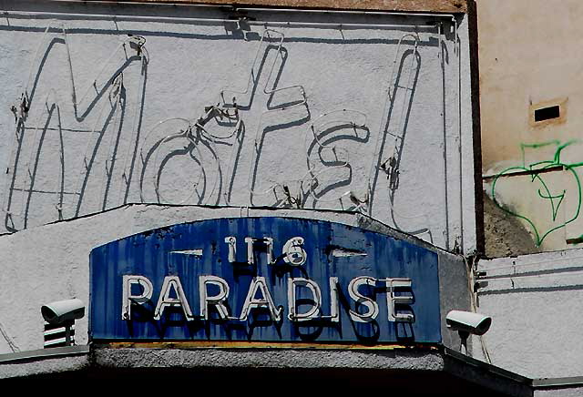 Paradise Motel, 1116 Sunset Boulevard at Belleview 