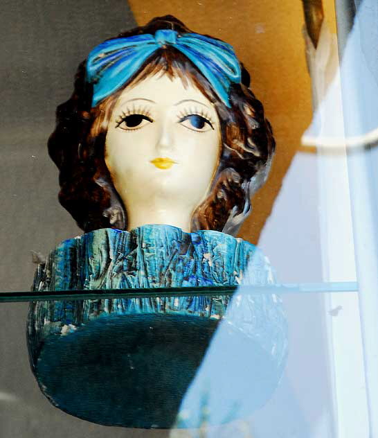 Blue head - window of the Beauty Bar, Hollywood