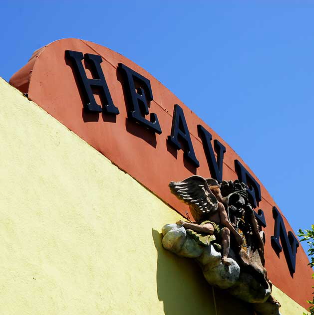 Heaven Antiques on La Brea