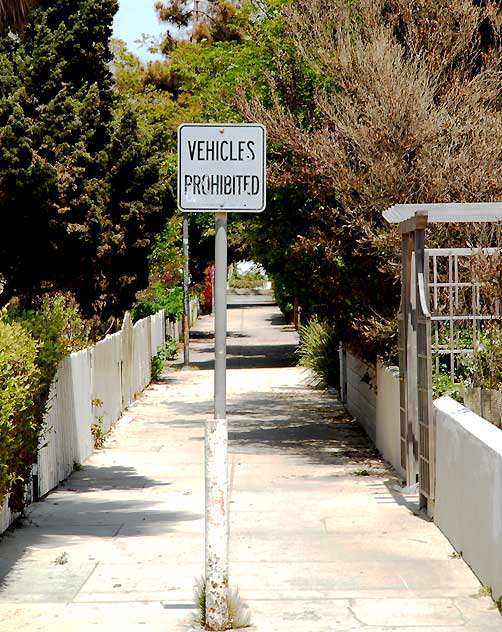 Wave Crest Avenue at Speedway, Venice Beach