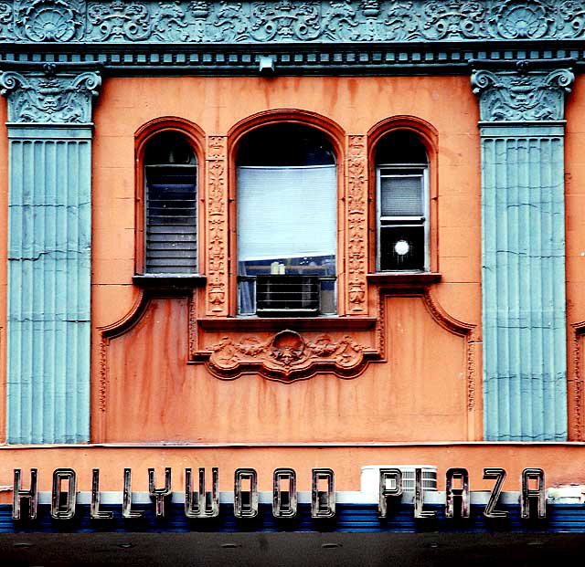 Hollywood Plaza Hotel, built in 1924 and home to silent film star Clara Bow's "It Caf."