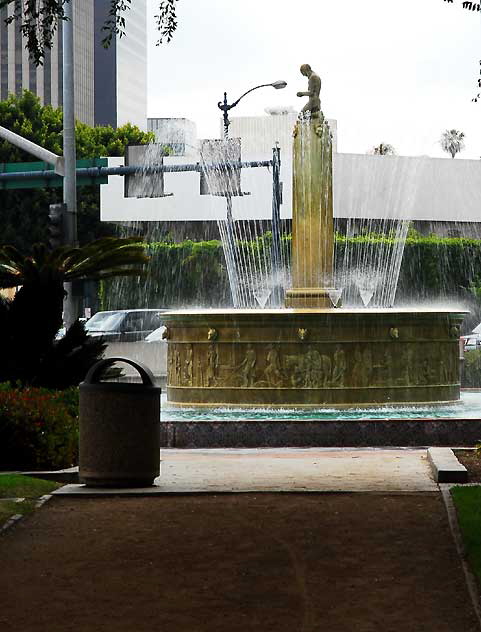 The Electric Fountain - from 1931 - on the corner of Wilshire and Santa Monica Boulevards. The plaza and fountain re the work of the architect Ralph Carlin Flewelling and the sculpture is by Robert Merrell Gage.