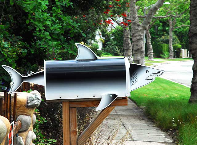 Shark mailbox, corner of Walden Drive and Carmelita Avenue in Beverly Hills
