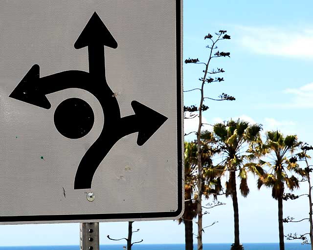 Traffic circle sign, Bay Street and Ocean Way, Santa Monica