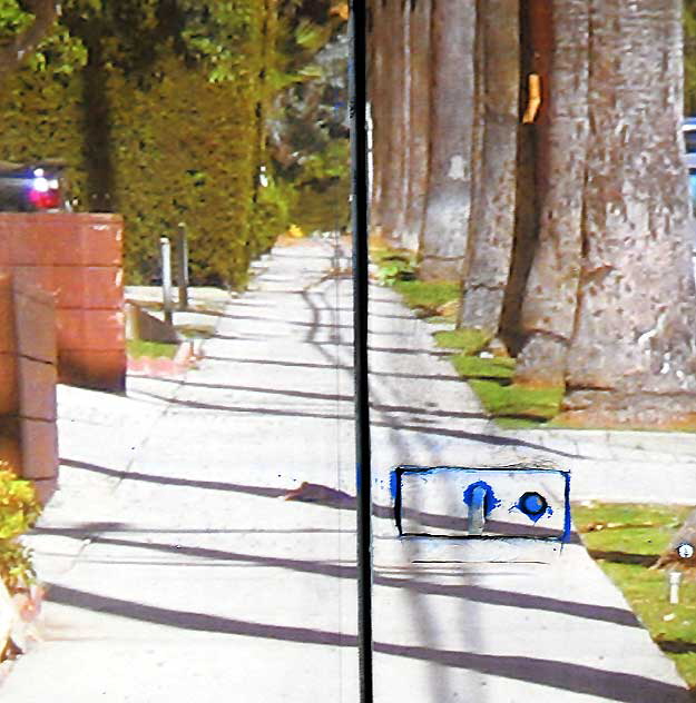 Utility box on the northwest corner of Hollywood Boulevard and Wilton Place in East Hollywood, with its photograph of the northwest corner of Hollywood Boulevard and Wilton