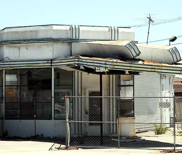 Gilmore Gasoline Filling Station, Los Angeles Historic Cultural Monument #508 - 849 North Highland Avenue, Hollywood Gilmore Gasoline Filling Station, Los Angeles Historic Cultural Monument #508 - 849 North Highland Avenue, Hollywood