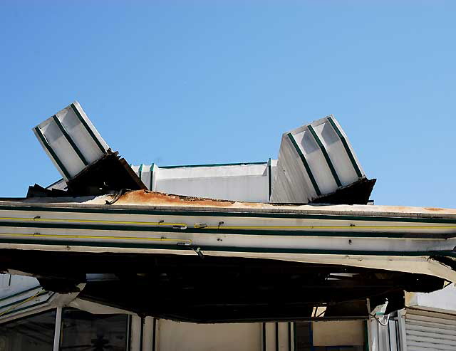 Gilmore Gasoline Filling Station, Los Angeles Historic Cultural Monument #508 - 849 North Highland Avenue, Hollywood