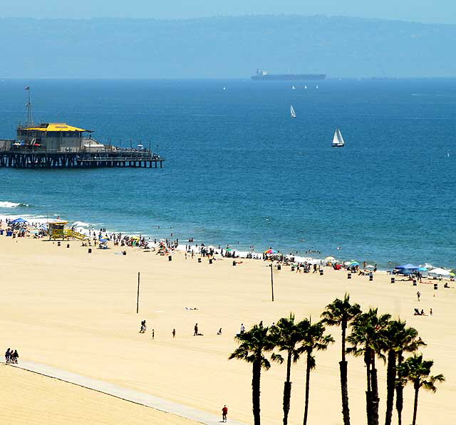 View from Pacific Palisades Park - Ocean Avenue, Santa Monica