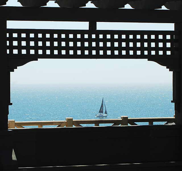 View from Pacific Palisades Park - Ocean Avenue, Santa Monica