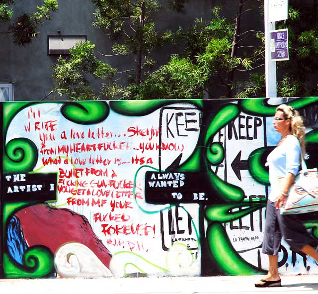 Dennis Hopper "tribute wall" - Pacific and Brooks, Venice Beach - photographed on Friday, August 6, 2010