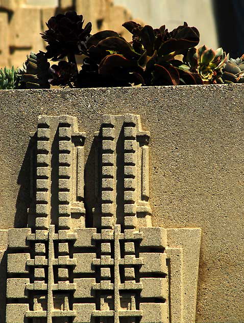 Hollyhock House, Hollywood 