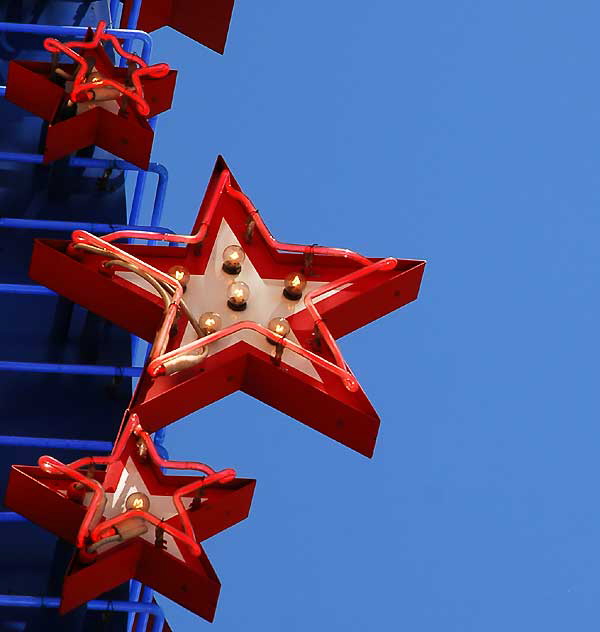 Neon Stars, Hollywood Wax Museum