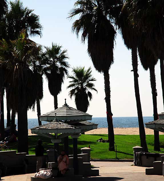 Dudley Avenue at Ocean Front Walk, Venice Beach, Thursday, October 7, 2010