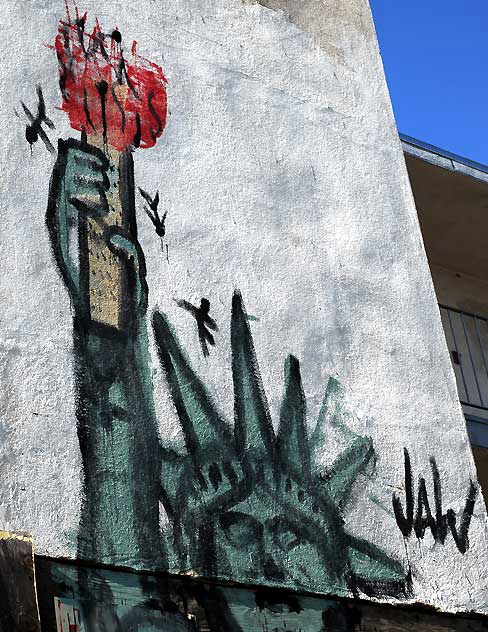 Statue of Liberty / 9/11 - mural at 4301 West Sunset Boulevard at Bates Avenue, photographed Tuesday, October 12, 2010