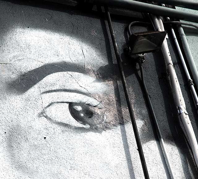 Eye and Lamp, Melrose Avenue