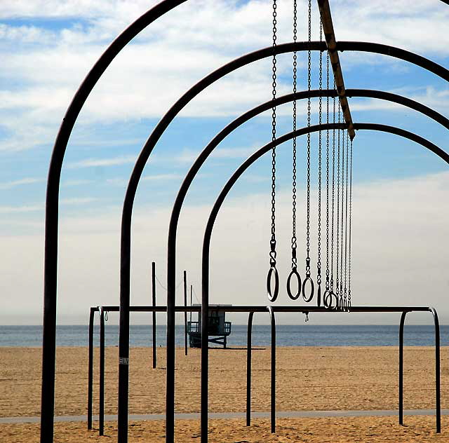 Santa Monica Beach "muscle beach" area, Friday, October 29, 2010