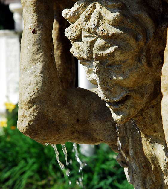 Gargoyle Fountain, Betty's Garden, Santa Monica Boulevard, Beverly Hills