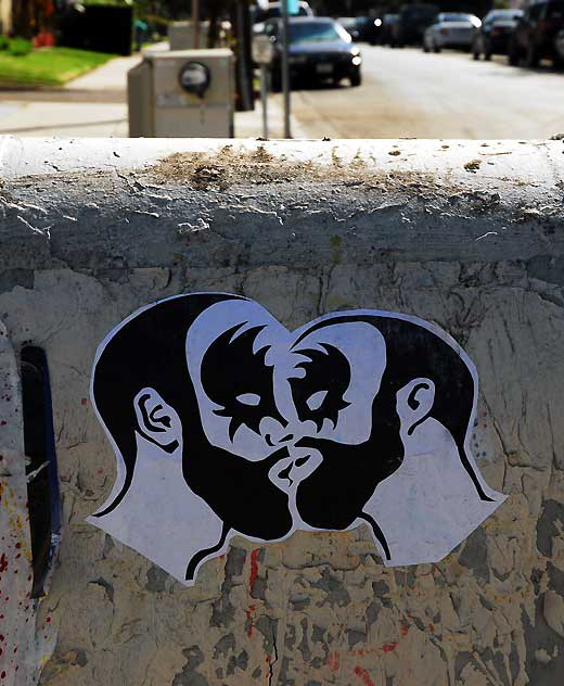 Gay Kiss, Melrose Avenue
