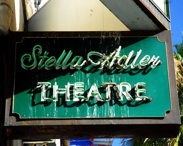 Stella Adler Theater, Hollywood Boulevard