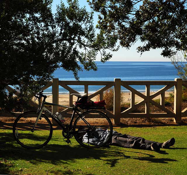 Sleeping Bicyclist, Palisades Park, Ocean Avenue at Wilshire Boulevard, Santa Monica