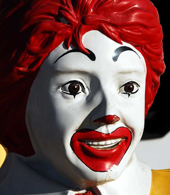 Fiberglass Ronald McDonald, Nick Metropolis, First and La Brea