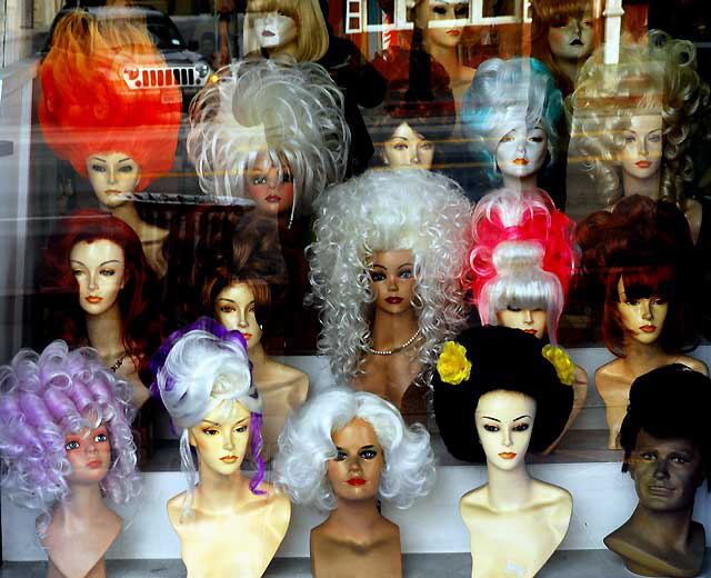 Wigs, Hollywood Boulevard