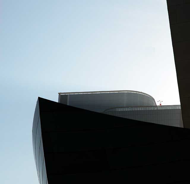 Winter sun at the Walt Disney Concert Hall, 111 South Grand Avenue, downtown Los Angeles