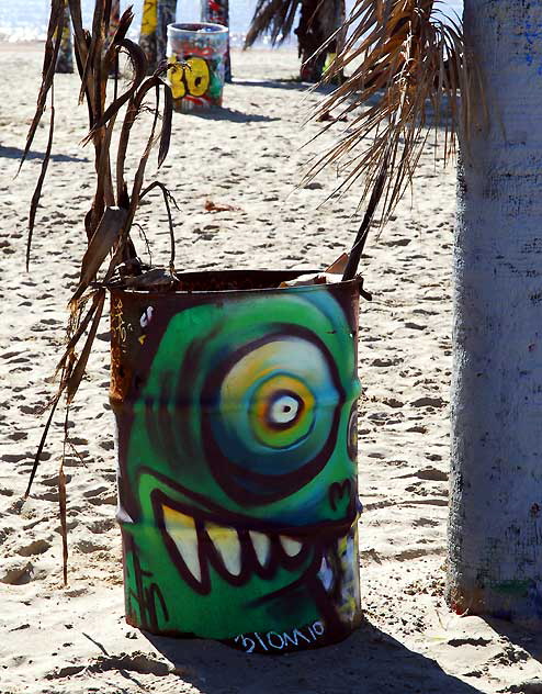 Graffiti area on Venice Beach, Monday, December 27, 2010