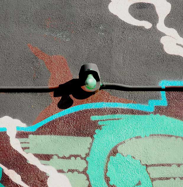 Green Light Bulb - graffiti wall, Melrose Avenue alley