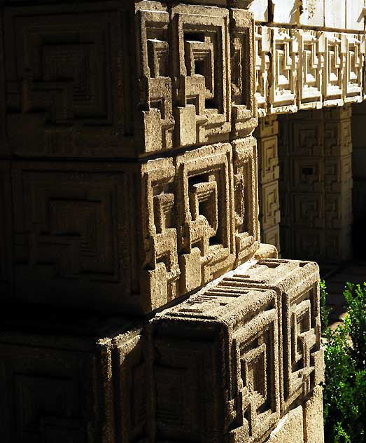 Frank Lloyd Wright's 1924 Ennis House, 2607 Glendower Avenue, Los Angeles (Los Feliz) - photographed Tuesday, January 4, 2011