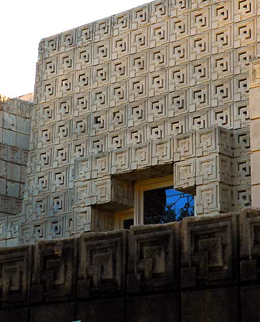 Frank Lloyd Wright's 1924 Ennis House, 2607 Glendower Avenue, Los Angeles (Los Feliz) - photographed Tuesday, January 4, 2011