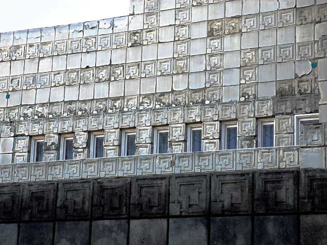 Frank Lloyd Wright's 1924 Ennis House, 2607 Glendower Avenue, Los Angeles (Los Feliz) - photographed Tuesday, January 4, 2011