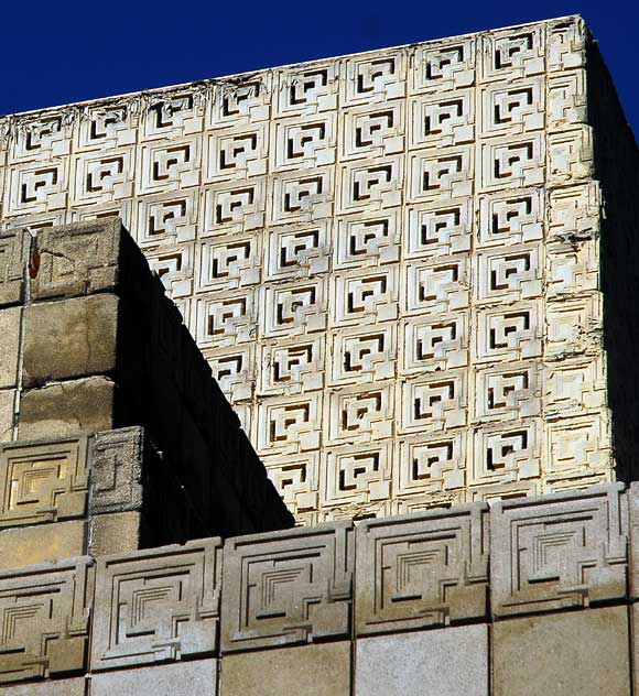 Frank Lloyd Wright's 1924 Ennis House, 2607 Glendower Avenue, Los Angeles (Los Feliz) - photographed Tuesday, January 4, 2011