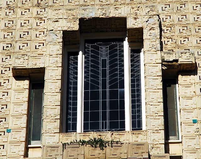 Frank Lloyd Wright's 1924 Ennis House, 2607 Glendower Avenue, Los Angeles (Los Feliz) - photographed Tuesday, January 4, 2011