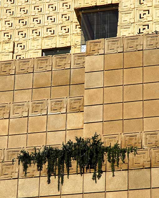 Frank Lloyd Wright's 1924 Ennis House, 2607 Glendower Avenue, Los Angeles (Los Feliz) - photographed Tuesday, January 4, 2011