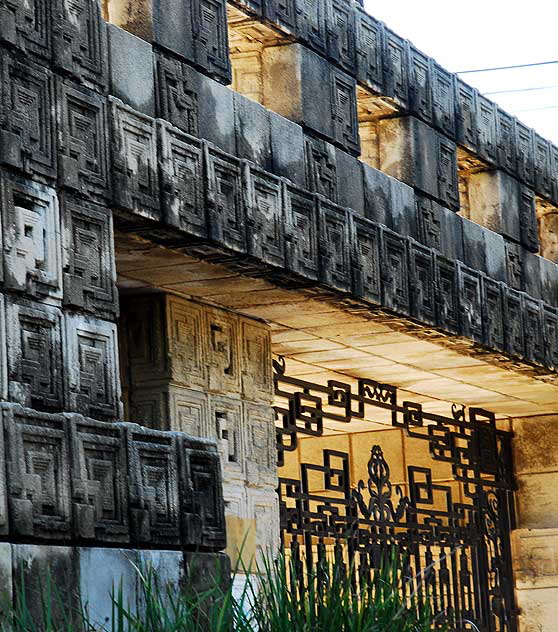 Frank Lloyd Wright's 1924 Ennis House, 2607 Glendower Avenue, Los Angeles (Los Feliz) - photographed Tuesday, January 4, 2011