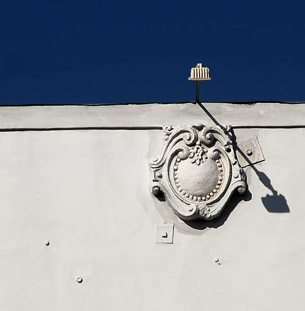 7025 Melrose Avenue - 