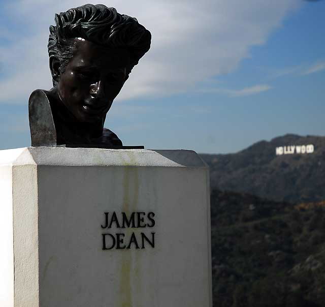 Bust of James Dean at the Griffith Park Observatory