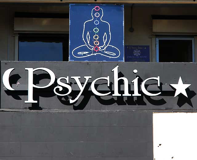 Psychic, Melrose Avenue