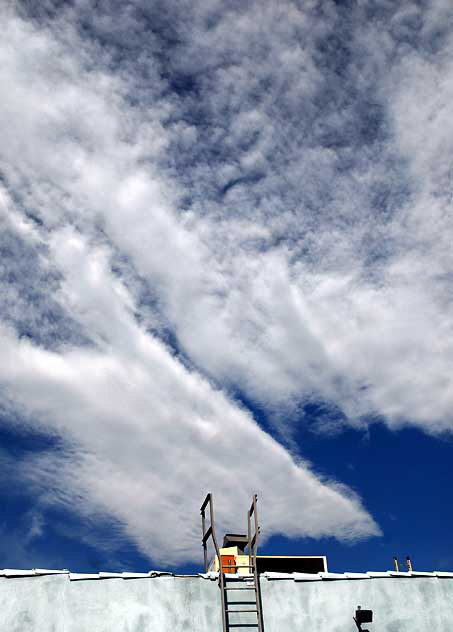 Sky over Melrose Avenue