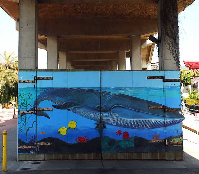 Mural at the aquarium under the Santa Monica Pier