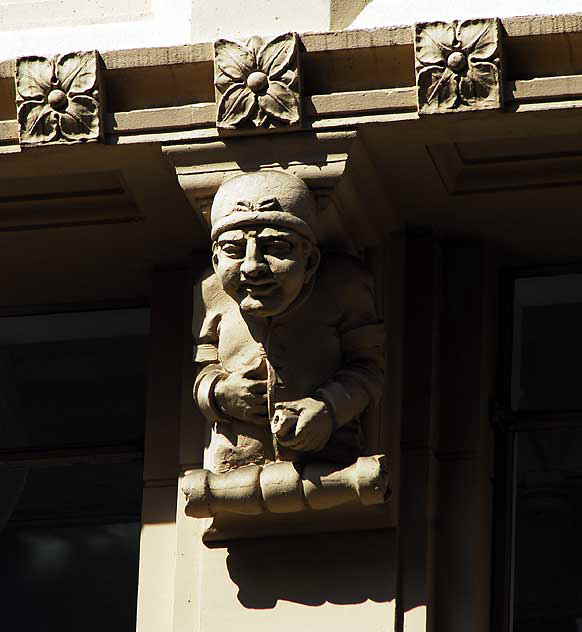 Detail, the Equitable Building ay Hollywood and Vine