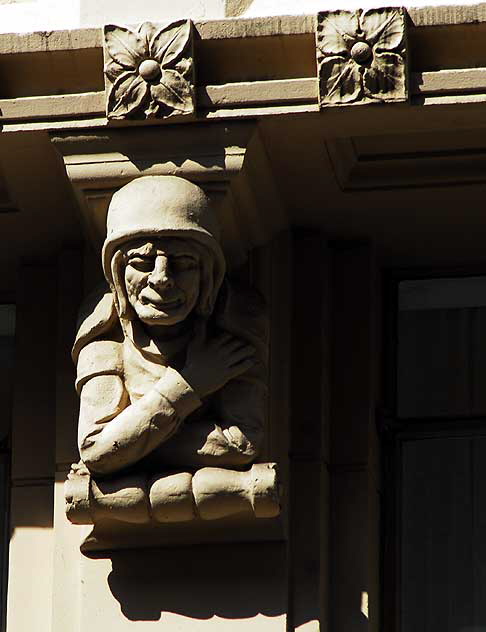 Detail, the Equitable Building ay Hollywood and Vine