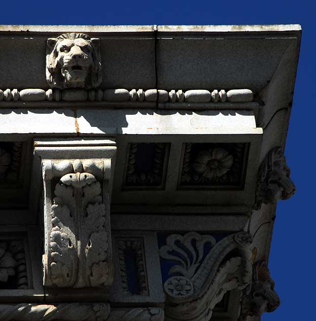 The Cahuenga Building (1921, John and Donald B. Parkinson)