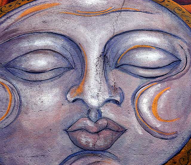 Stylized moon, detail of the 1991 mural by Annie Sperling, A Mural Dedicated to Peace ("Silver Lake Mi Amor") - Sunset Boulevard and Hyperion