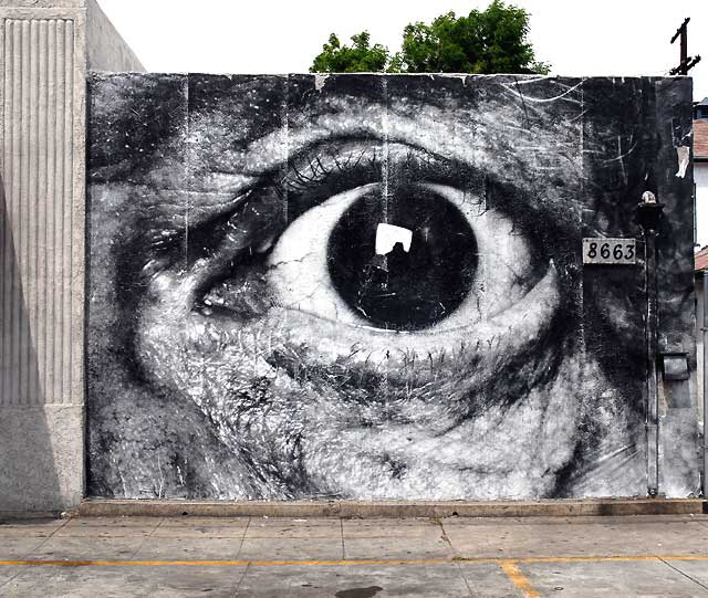 Eye, 8663 Venice Boulevard, Culver City, Thursday, April 7, 2011