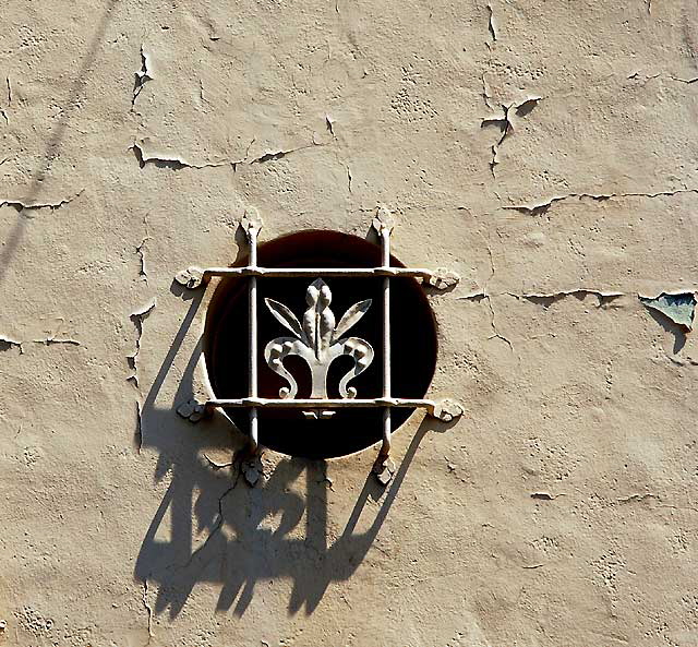 Round Window, Cherokee Avenue, Hollywood 