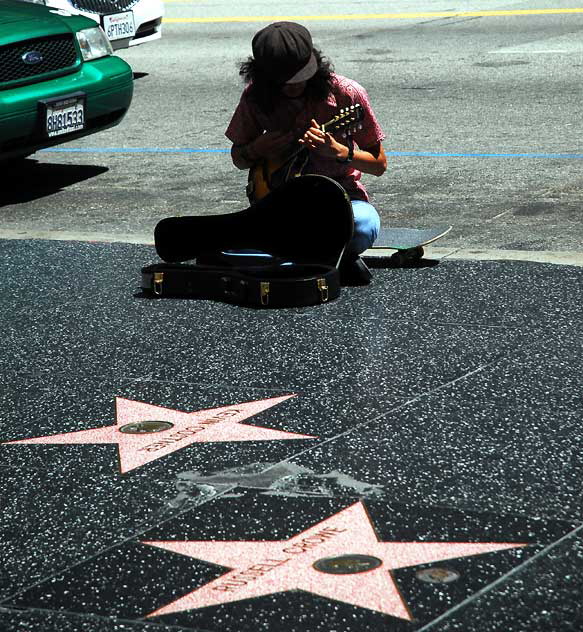 Mandolin Player, Hollywood Boulevard, Wednesday, June 1, 2011