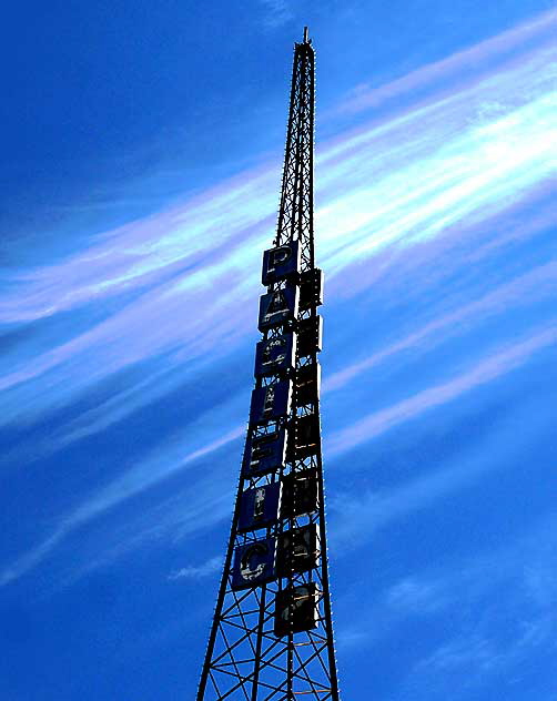 Hollywood Sky, Wednesday, June 1, 2011 - the Warner Pacific Theater