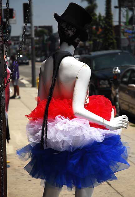Patriotism Gone Kinky - Melrose Avenue mannequin, Monday, June 13, 2011